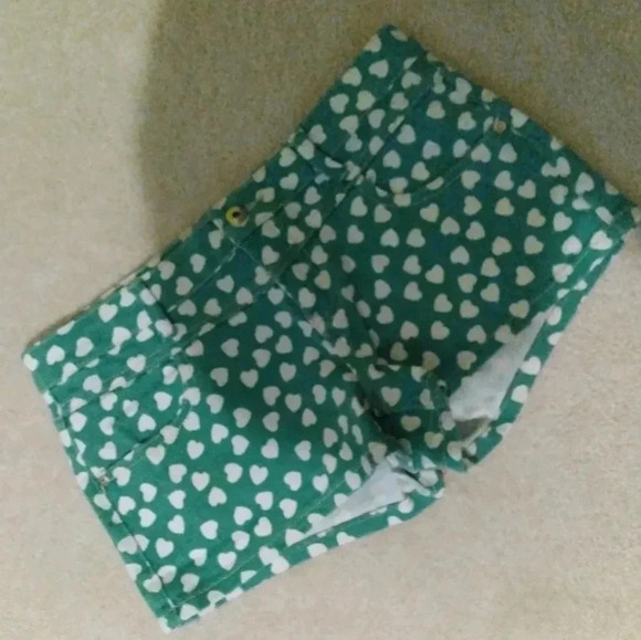 FOREVER 21 heart jean shorts-size 28 EUC - Picture 2 of 6